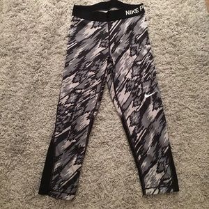 Nike Pro Camo Leggings Size Small!